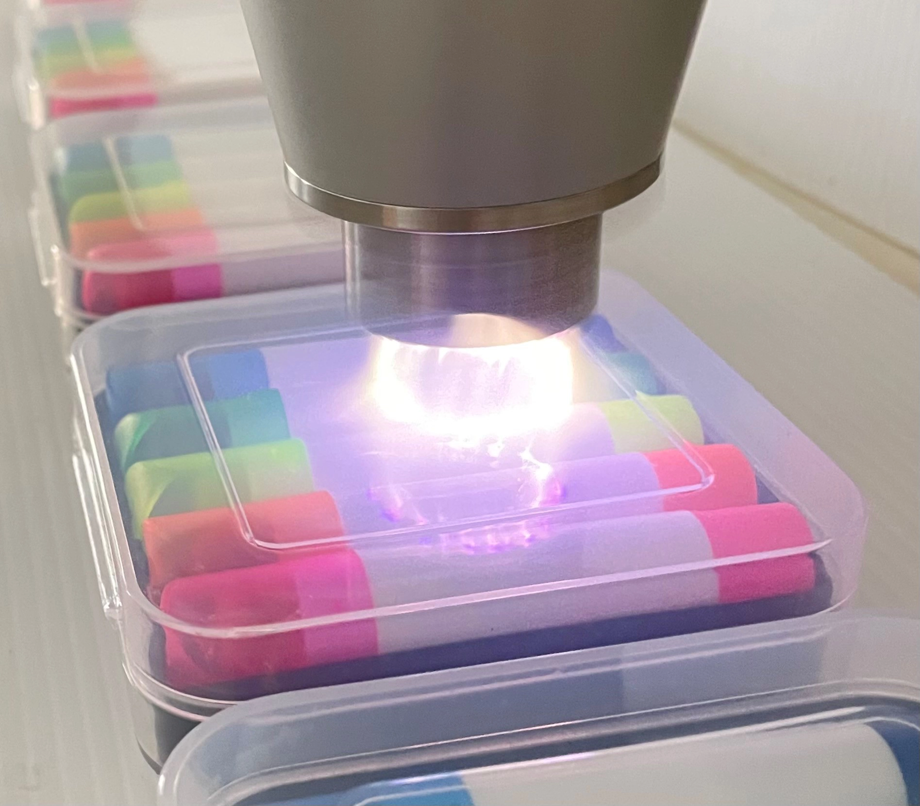 PlasmaDyne Pro treating crayon box